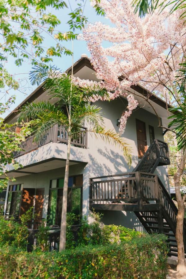 The Royal Chiang Mai Golf Resort Ban Mai  Extérieur photo